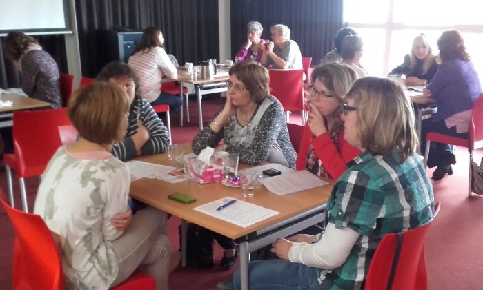 Vrouwen in Gesprek Vrouwen in Gesprek